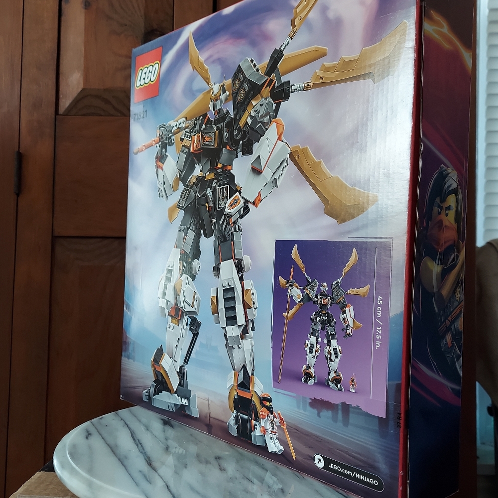LEGO Ninjago Cole's Titan - Picture 6 of 11